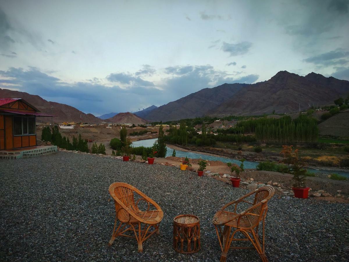 Hotel Neryok'S Indus View Chimre Exteriér fotografie